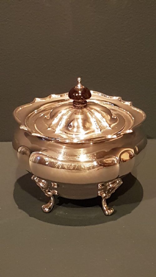 Fine Quality Edwardian Silver Tea Caddy
