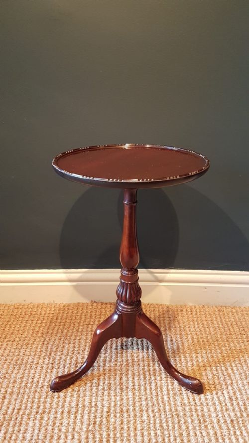 Quality Edwardian Mahogany Wine Table