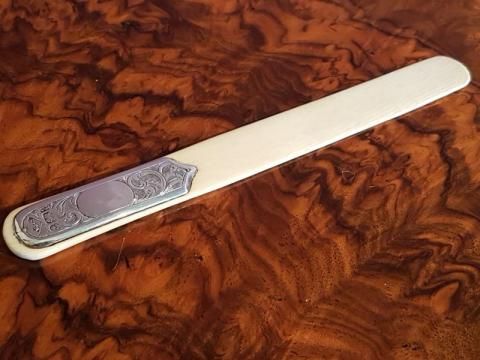 High Quality Victorian Antique Silver Mounted Page Turner