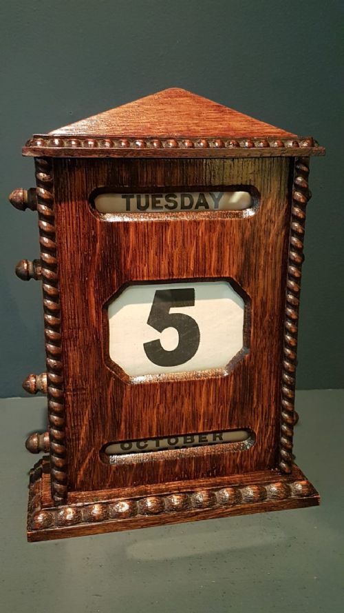 Large Edwardian Oak Perpetual Desk Calendar