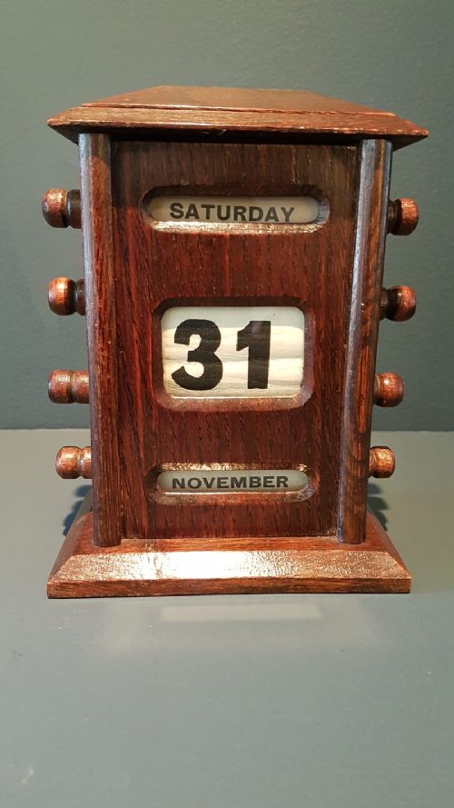 Edwardian Oak Perpetual Desk Calendar