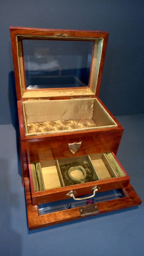 Superb Mid Victorian Walnut Glass Top Jewellery Box