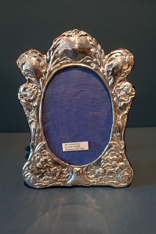 Art Nouveau Silver Flower Decorated Photo Frame