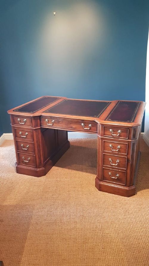 Superb Antique Solid Oak Pedestal Desk