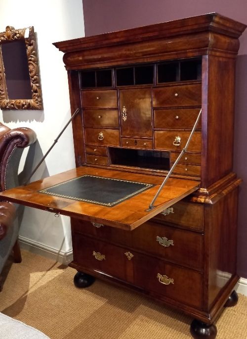 Superb William & Mary Period Walnut Escritoire