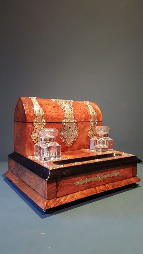 Fine Quality Victorian Walnut Stationary and Ink Stand