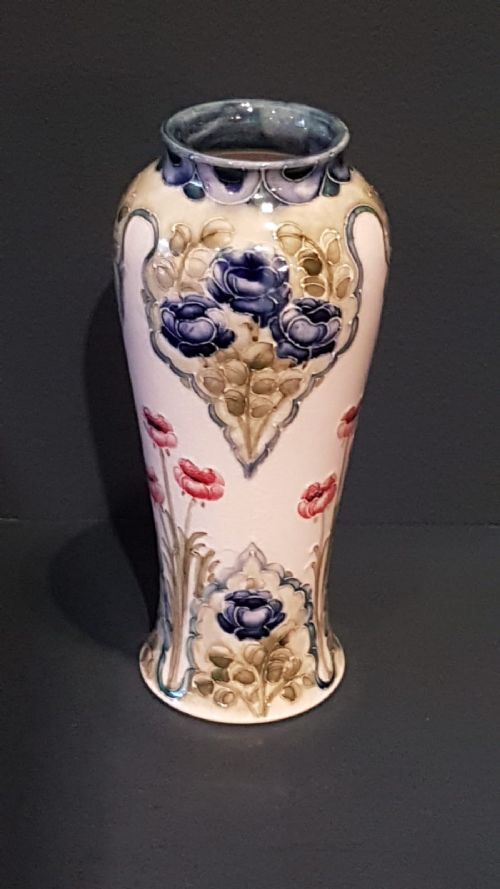 Superb Mcintyre Moorcroft Poppies Vase