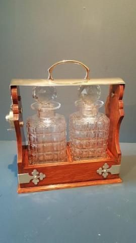 Quality Victorian Two Bottle Tantalus