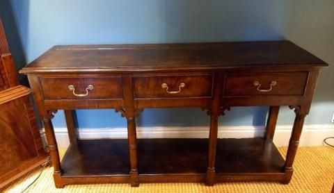 Mid Georgian Oak Open Pot Board Dresser