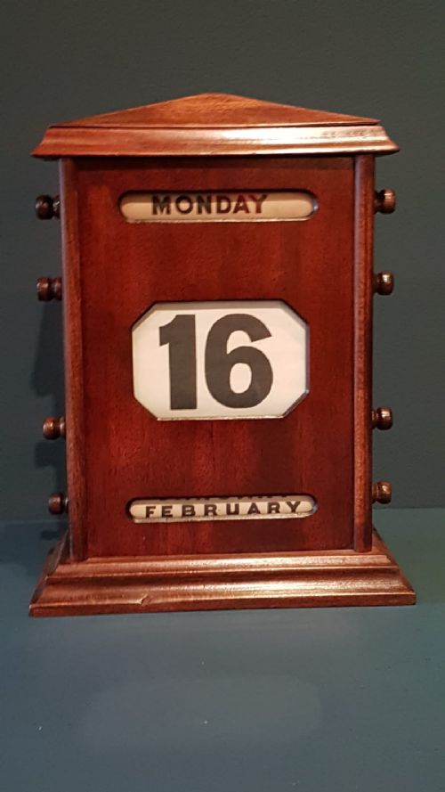 Edwardian Mahogany Perpetual Desk Calendar
