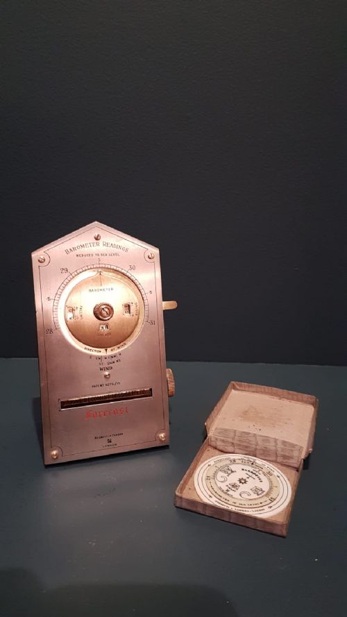 Negretti and Zambra Barometer Weather Forecaster