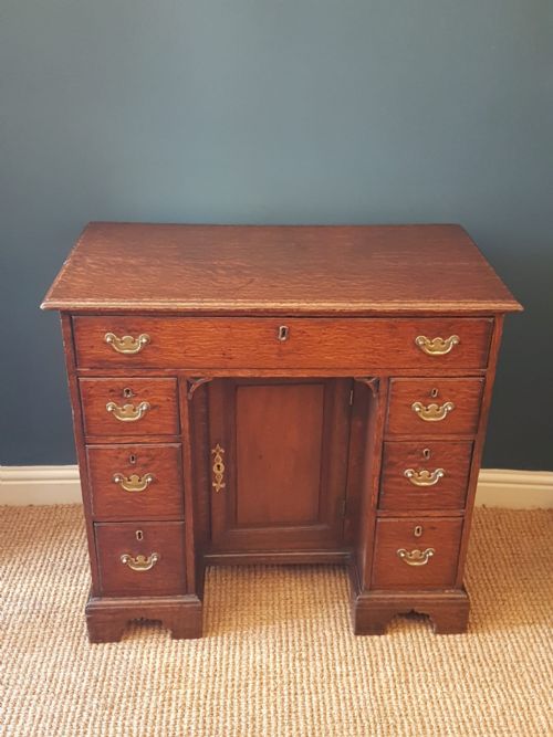 George II Oak Kneehole Desk