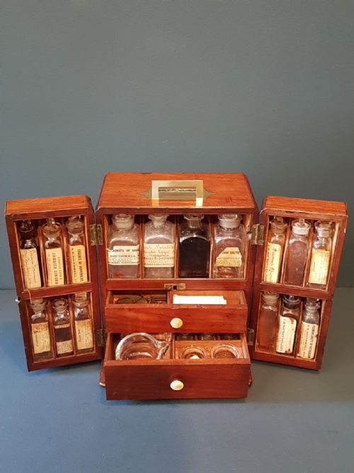 Victorian Doctor's Medicine Chest