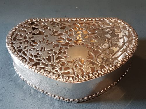 Silver Table Top Potpourri