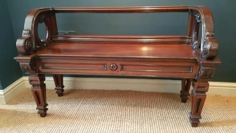 Superb Early Victorian Mahogany Hall Bench