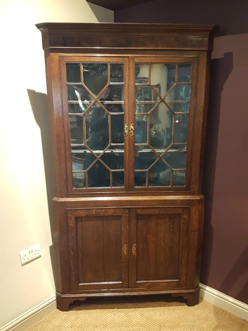 George III Oak Floor Standing Corner Cupboard