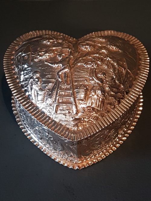 Large Victorian Embossed Silver Heart Shaped Box