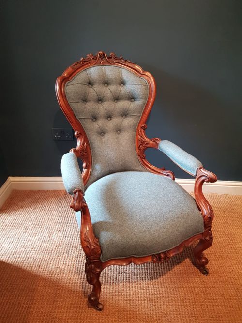 Victorian Carved Walnut Frame Open Arm Chair