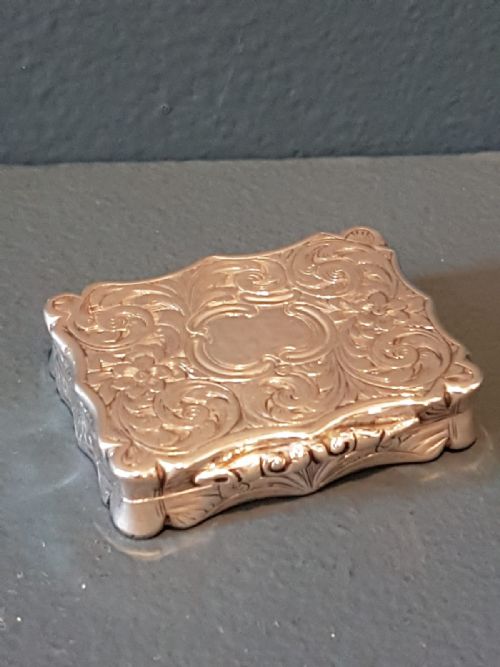 Large Early Victorian Silver Vinaigrette