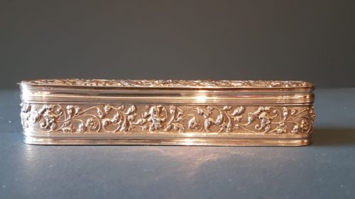 FINE QUALITY VICTORIAN SILVER TABLE BOX - ADDITIONAL PHOTO 2