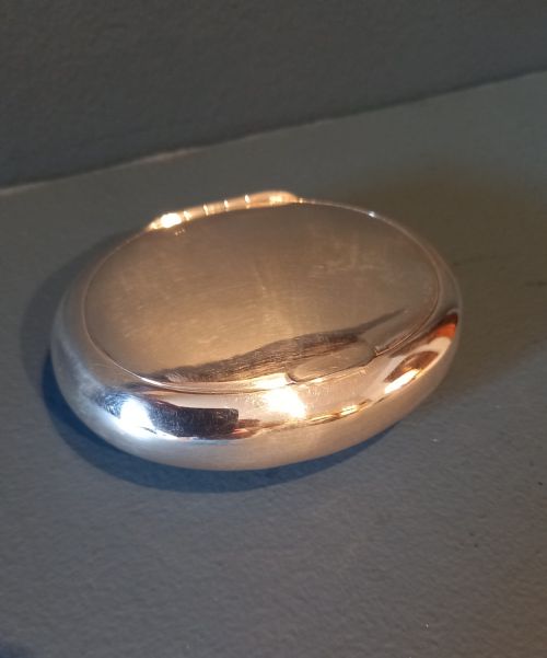 George V Silver 'Pebble' Table Snuff
