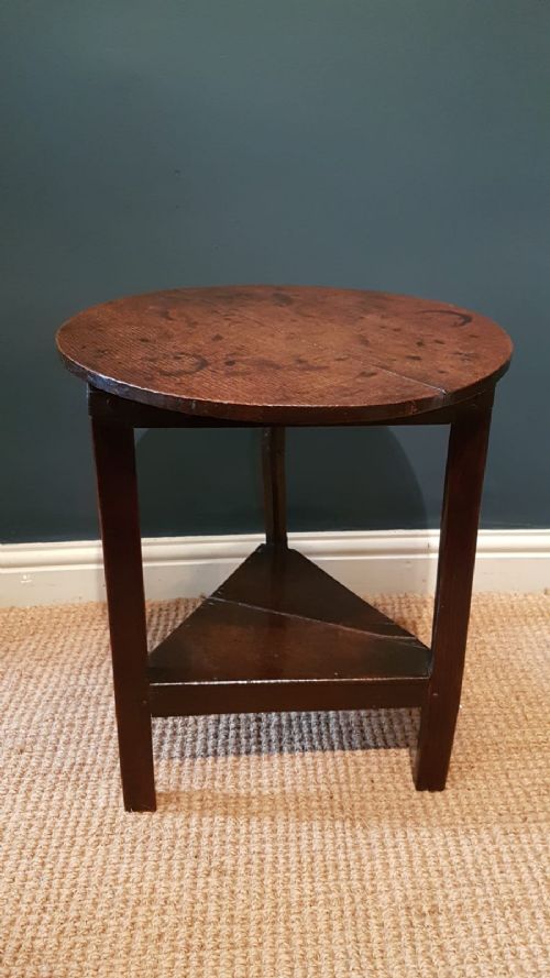 Period Oak Small Proportioned Cricket Table