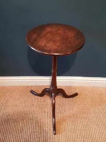 Outstanding George II Oak Candle Table