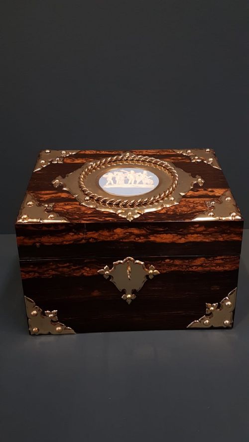 Superb Colomandel Stationary Box with Wedgwood Panel