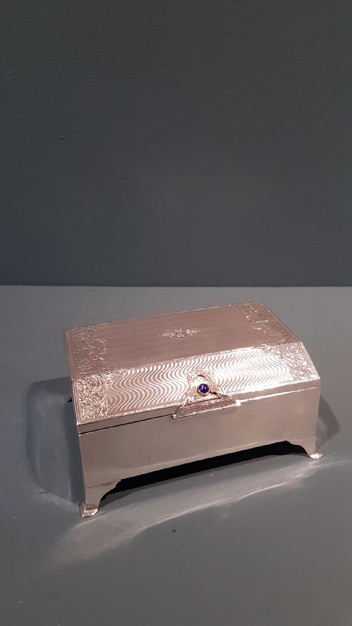 Fine Quality Walker and Hall Silver Jewel Box