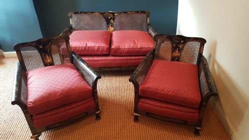 Edwardian Chinoiserie Decorated Bergere Suite