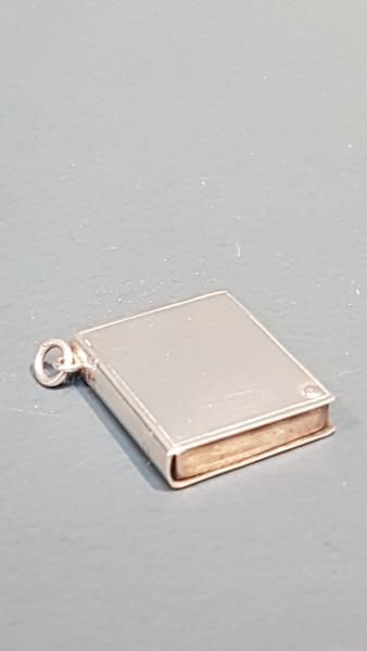 Fine Quality George V Silver Book Stamp Case