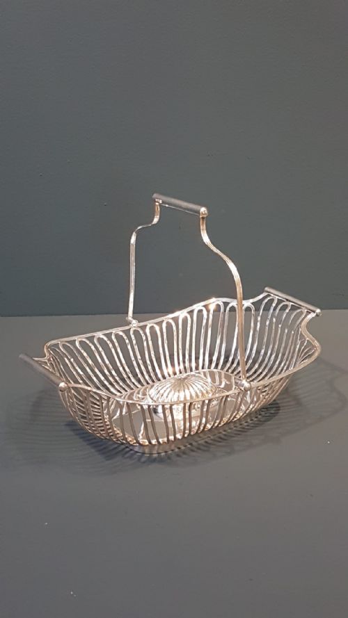 Fine Quality Victorian Silver Bread Basket