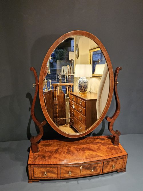 Georgian Mahogany Toilet Mirror