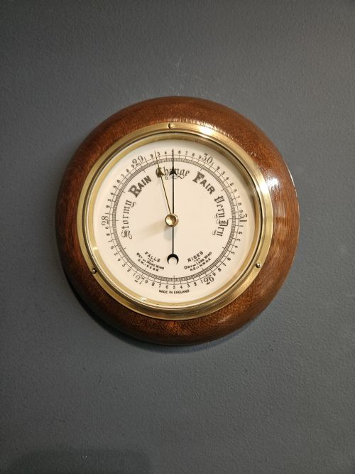 Late Victorian Oak Cased Aneroid Barometer