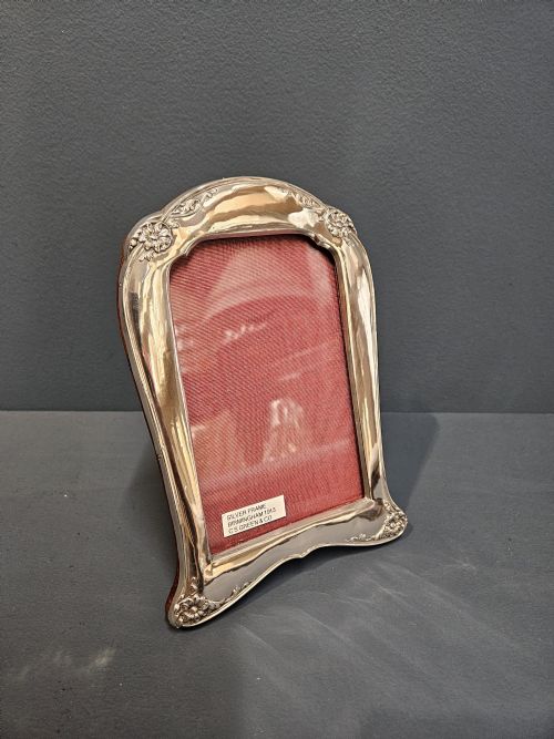 SILVER FLORAL BOARDER PHOTO FRAME - ADDITIONAL PHOTO 1