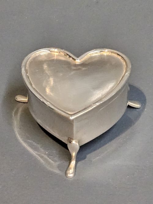 George V Silver Heart Shaped Ring Box