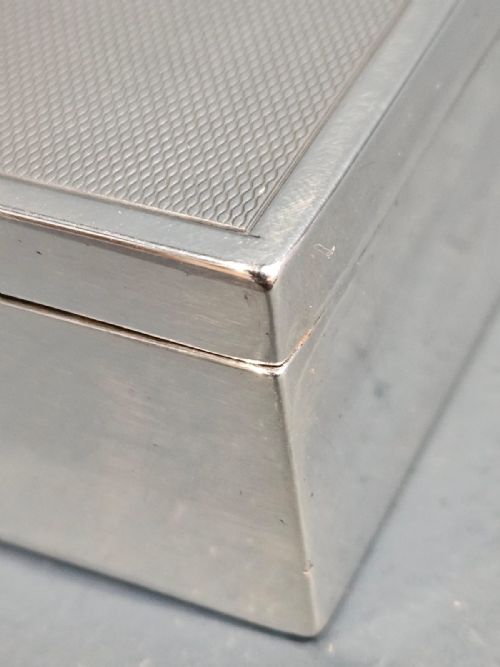 SILVER CARD BOX WITH RISING CARD TRAY - ADDITIONAL PHOTO 2