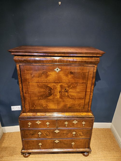 Small Proportioned William and Mary Walnut Escritoire