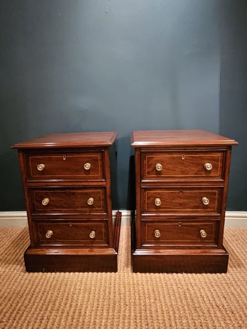 Pair of Victorian Mahogany Bedside Cabinets