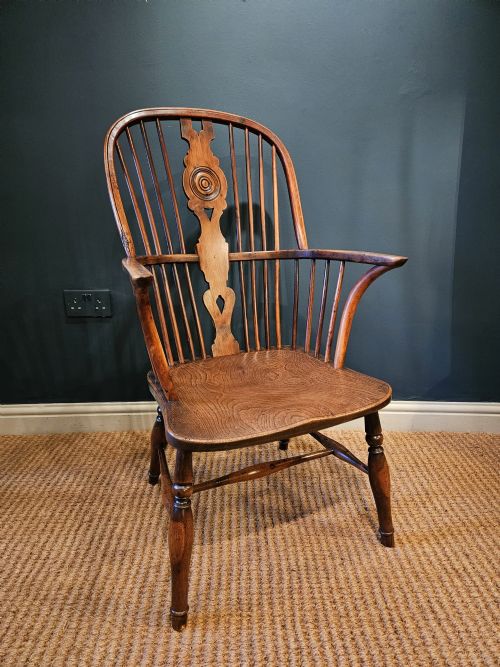 Georgian Yew Wood Windsor Chair
