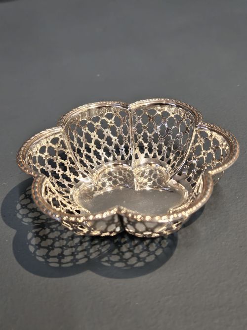 Edwardian Chester Silver Dish