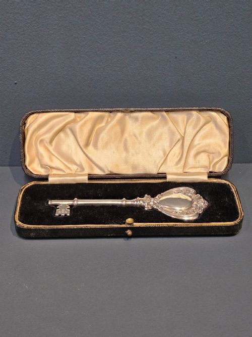 Superb George V Silver Key in Presentation Case