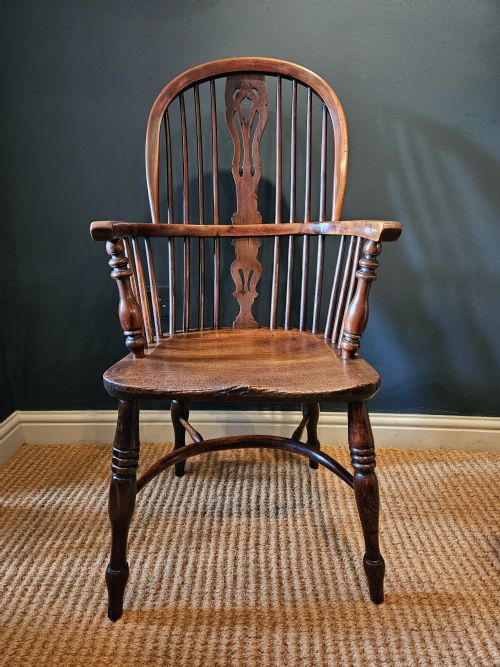 George III High Back Yew and Elm Wood Windsor Chair