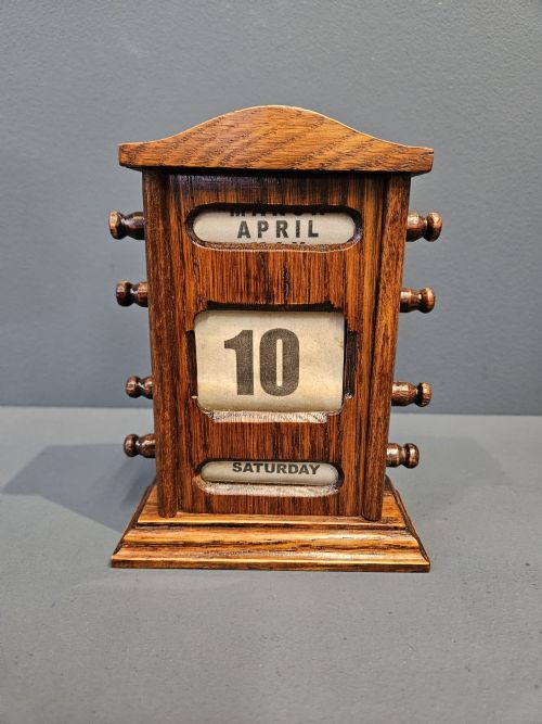Small Edwardian Oak Perpetual Desk Calendar