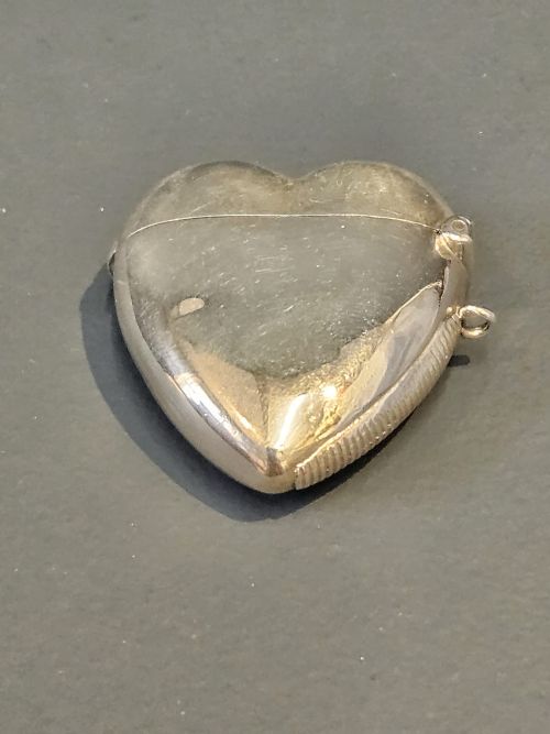 Victorian Silver Heart Shaped Vesta Case