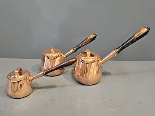 MATCHING SET OF 3 VICTORIAN COPPER PANS - ADDITIONAL PHOTO 3