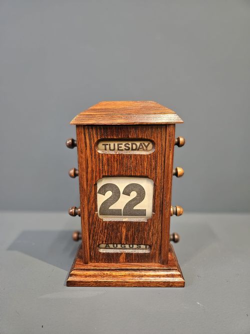 Edwardian Oak Perpetual Desk Calendar