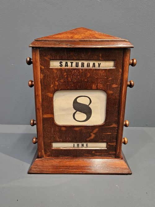 Large Edwardian Oak Perpetual Desk Calendar