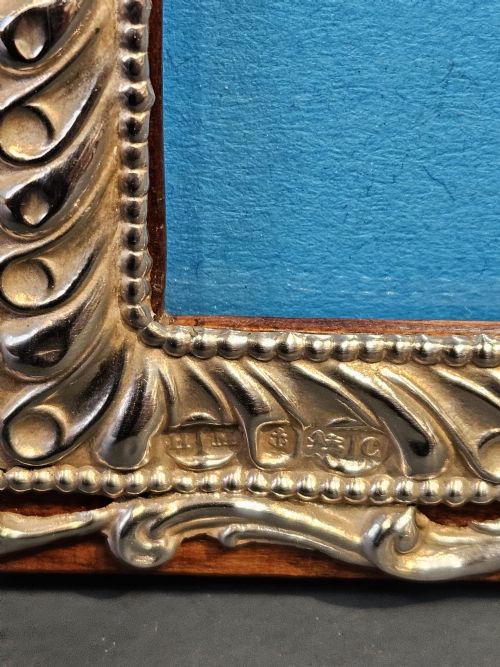EDWARDIAN EMBOSSED SILVER PHOTO FRAME - ADDITIONAL PHOTO 4
