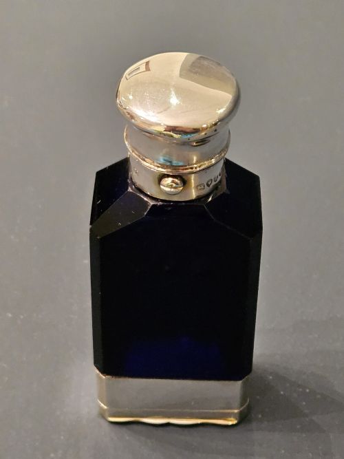 Victorian Sampson Mordan Smelling Salts Bottle and Vinaigrette